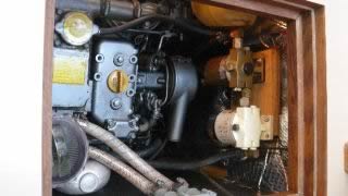 Hunter 30 Yanmar Engine 091